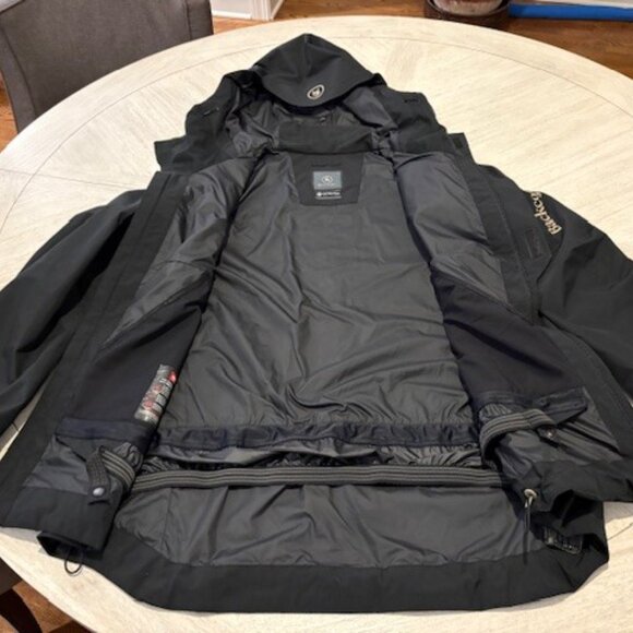 Backcountry CrestCarver GORE-TEX Shell Jacket – Men’s XL – Black – Worn Once - Picture 4 of 12